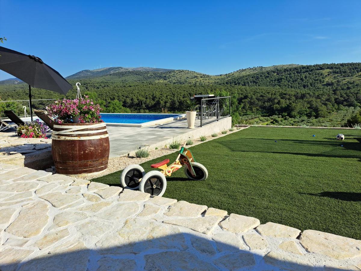 Guest House "The View" - With A Pool Donje Polje المظهر الخارجي الصورة